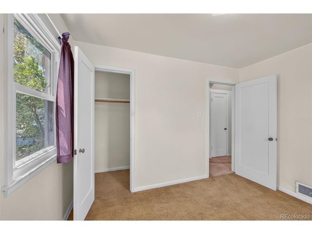 10831 Lowry Pl, Aurora, CO 80010