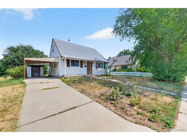 10831 Lowry Pl, Aurora, CO 80010