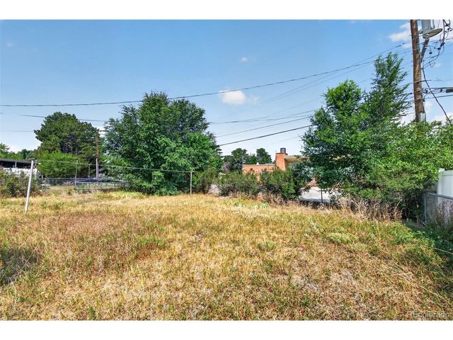 10831 Lowry Pl, Aurora, CO 80010