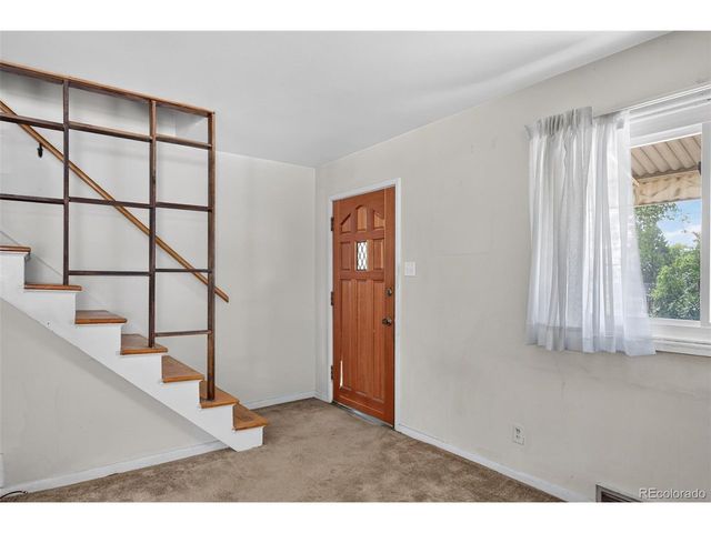 10831 Lowry Pl, Aurora, CO 80010