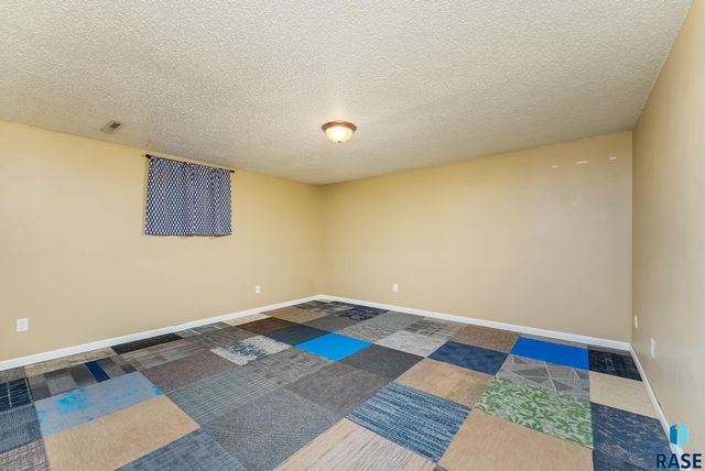 3508 N 6th Ave Avenue, Sioux Falls, SD 57104