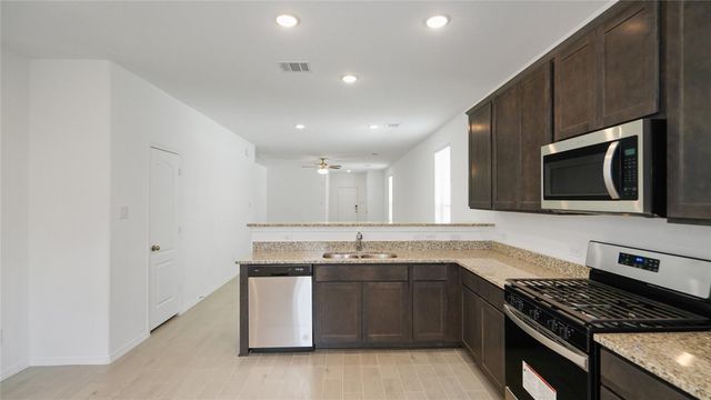 25707 Northpark Palm Drive, Porter, TX 77365