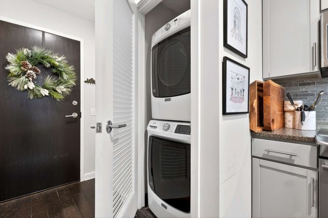 1212 Laurel St Apt 1312, Nashville, TN 37203