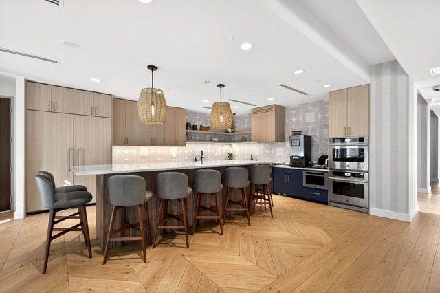 1212 Laurel St Apt 1312, Nashville, TN 37203