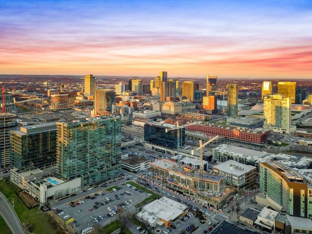 1212 Laurel St Apt 1312, Nashville, TN 37203