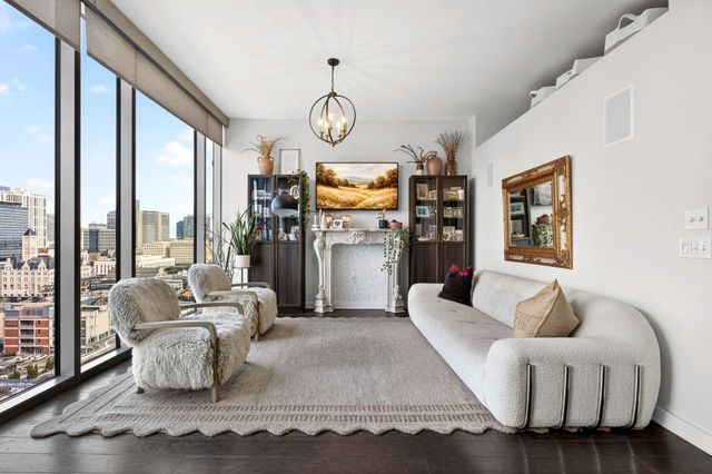 1212 Laurel St Apt 1312, Nashville, TN 37203