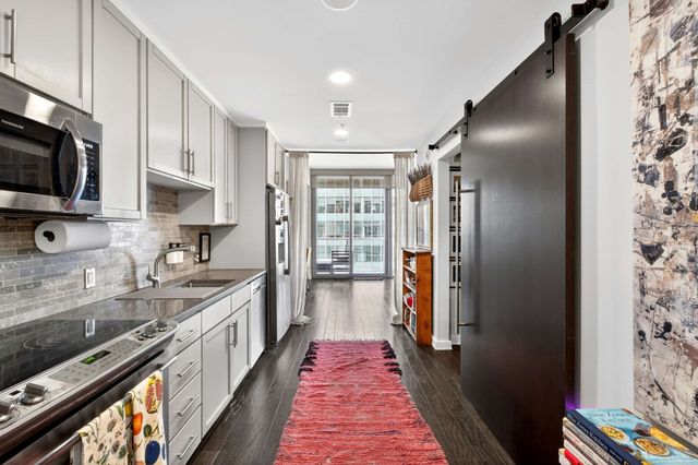 1212 Laurel St Apt 1312, Nashville, TN 37203