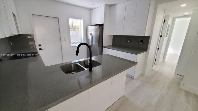 215 Zamora Ave 3, Coral Gables, FL 33134