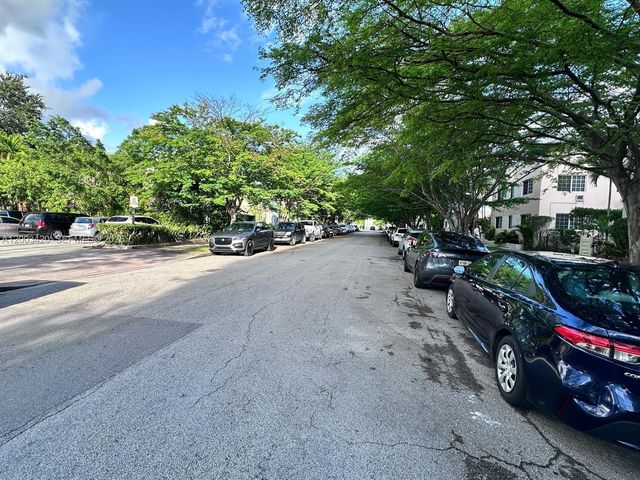 215 Zamora Ave 3, Coral Gables, FL 33134