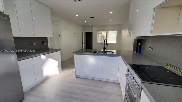 215 Zamora Ave 3, Coral Gables, FL 33134