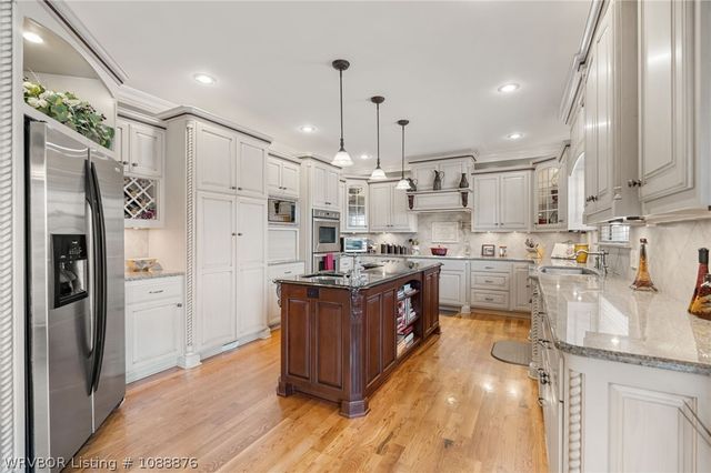 2108 N Mountain Grove Road, Alma, AR 72921