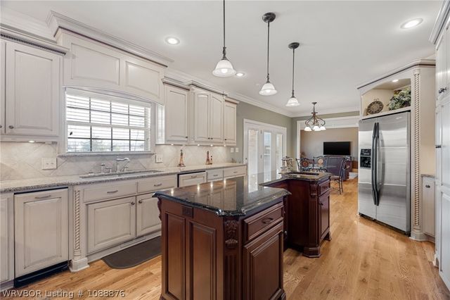 2108 N Mountain Grove Road, Alma, AR 72921