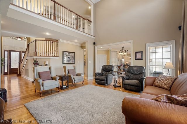 2108 N Mountain Grove Road, Alma, AR 72921