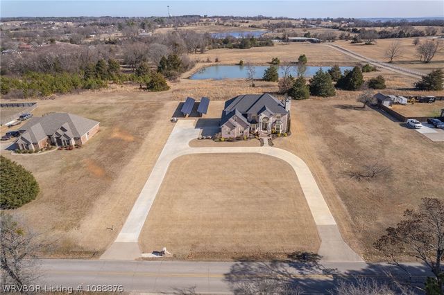 2108 N Mountain Grove Road, Alma, AR 72921