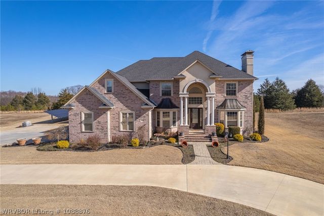 2108 N Mountain Grove Road, Alma, AR 72921