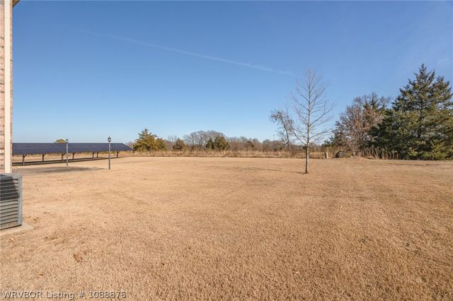2108 N Mountain Grove Road, Alma, AR 72921