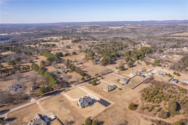 2108 N Mountain Grove Road, Alma, AR 72921