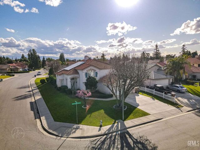 5841 Greenhorn Mountain Court, Bakersfield, CA 93313