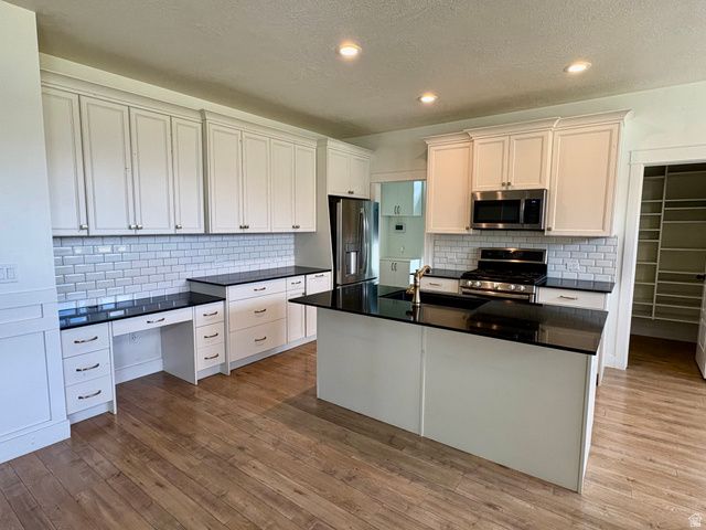 104 W GLENNA WAY, Farmington, UT 84025
