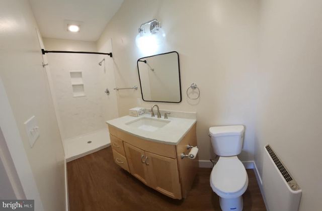 21 E MAPLE ST, Cleona, PA 17042
