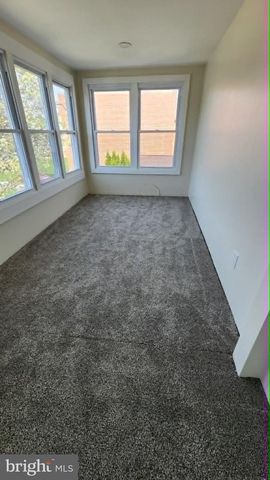 21 E MAPLE ST, Cleona, PA 17042
