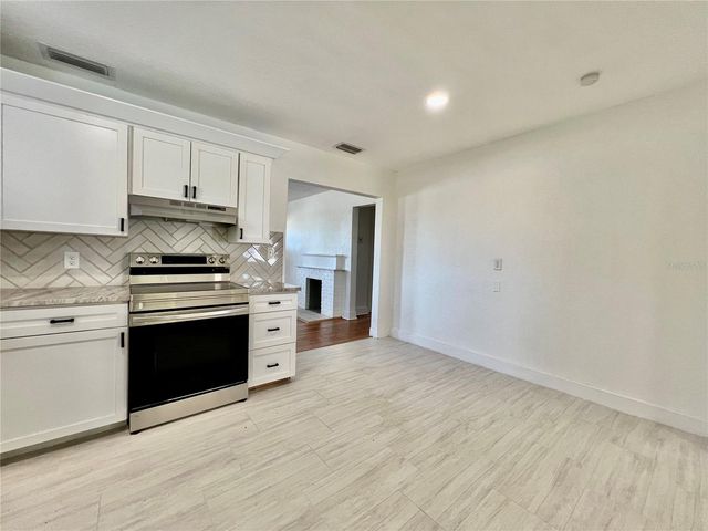 3501 DARTMOUTH AVENUE N, St Petersburg, FL 33713