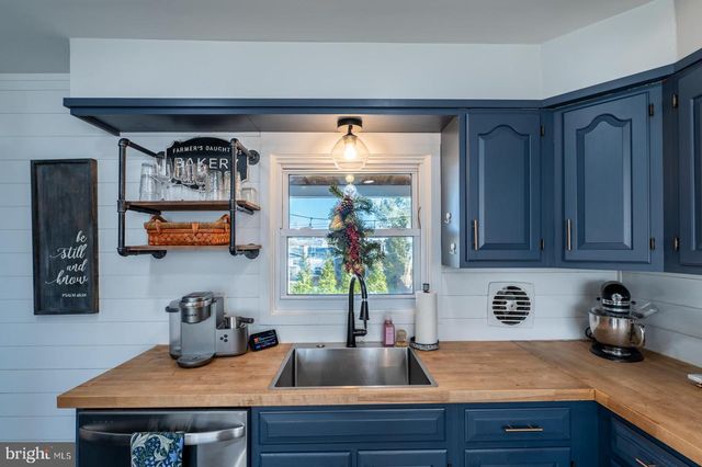 519 W ANDERSON AVE, Phoenixville, PA 19460