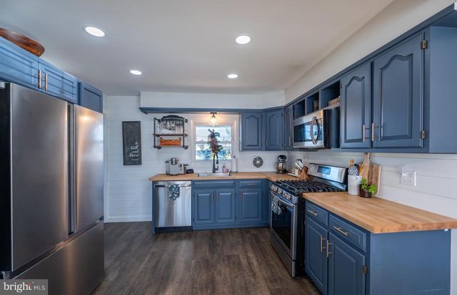 519 W ANDERSON AVE, Phoenixville, PA 19460