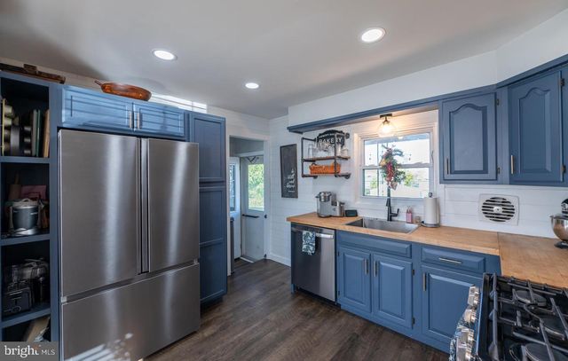 519 W ANDERSON AVE, Phoenixville, PA 19460