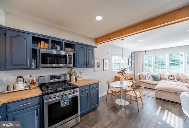 519 W ANDERSON AVE, Phoenixville, PA 19460