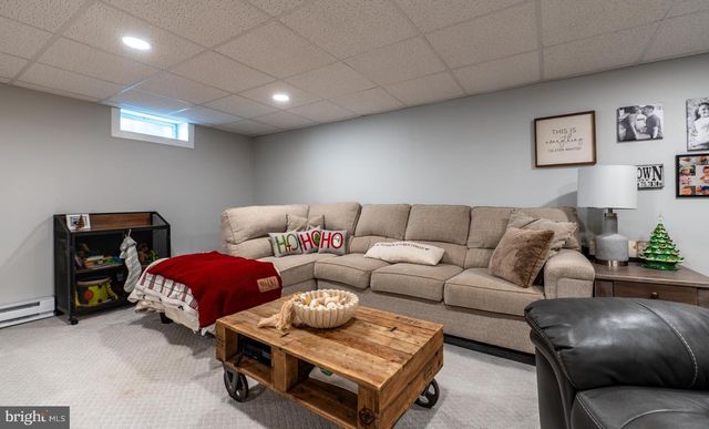 519 W ANDERSON AVE, Phoenixville, PA 19460