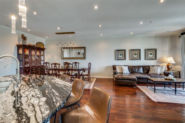 330 Las Colinas Boulevard E 1016, Irving, TX 75039