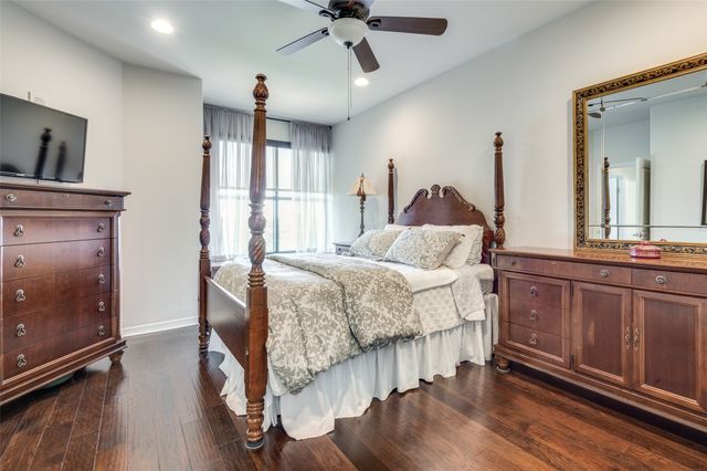 330 Las Colinas Boulevard E 1016, Irving, TX 75039