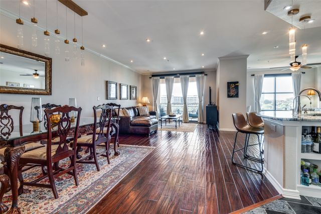 330 Las Colinas Boulevard E 1016, Irving, TX 75039