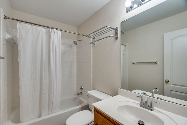 6302 Hidden Springs, Garland, TX 75044