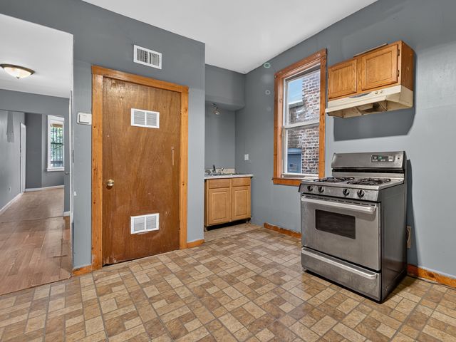5338 S Wood Street, Chicago, IL 60609