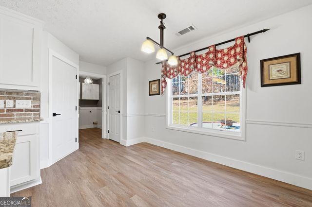 3180 Victoria Ridge Court, Loganville, GA 30052