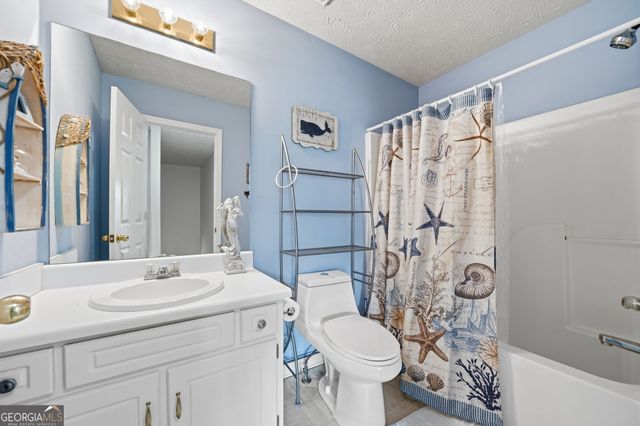 3180 Victoria Ridge Court, Loganville, GA 30052