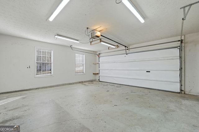 3180 Victoria Ridge Court, Loganville, GA 30052