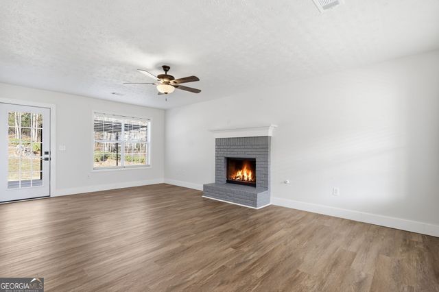 3180 Victoria Ridge Court, Loganville, GA 30052