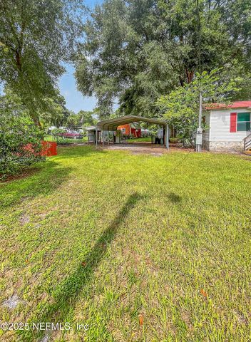 202 CLEARWATER Road, Satsuma, FL 32189