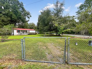 202 CLEARWATER Road, Satsuma, FL 32189
