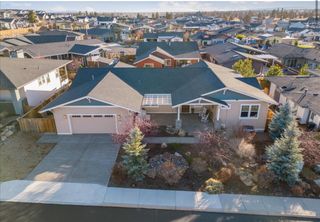 4570 SW Yew Avenue, Redmond, OR 97756