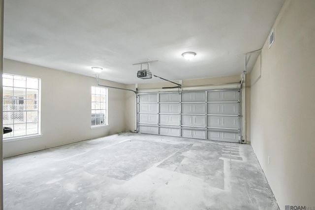 1124 Sharp Rd, Baton Rouge, LA 70815