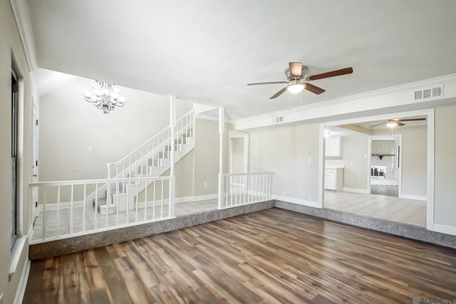 1124 Sharp Rd, Baton Rouge, LA 70815