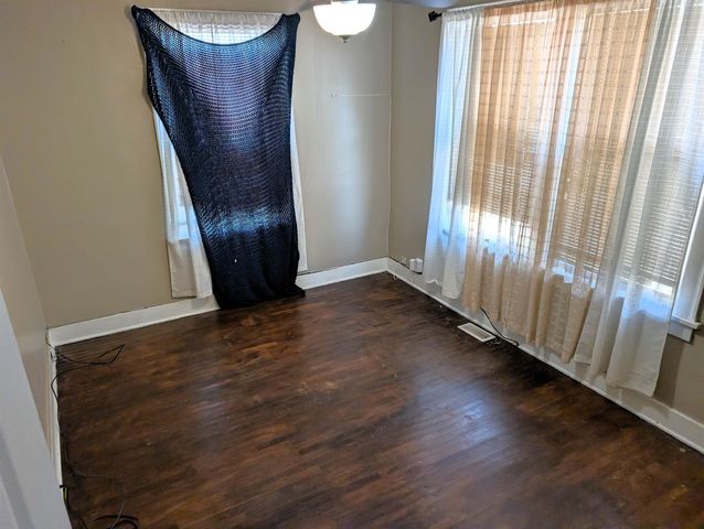 724 Custer St, Salina, KS 67401