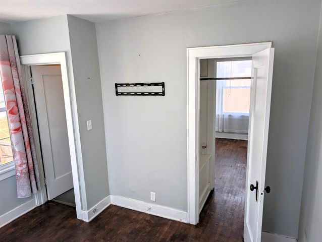 724 Custer St, Salina, KS 67401