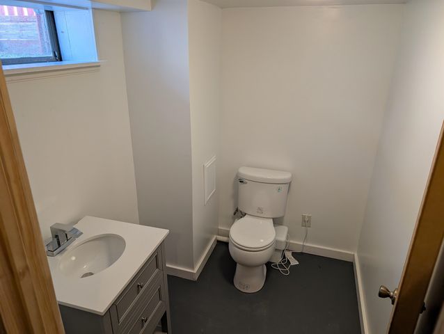 724 Custer St, Salina, KS 67401