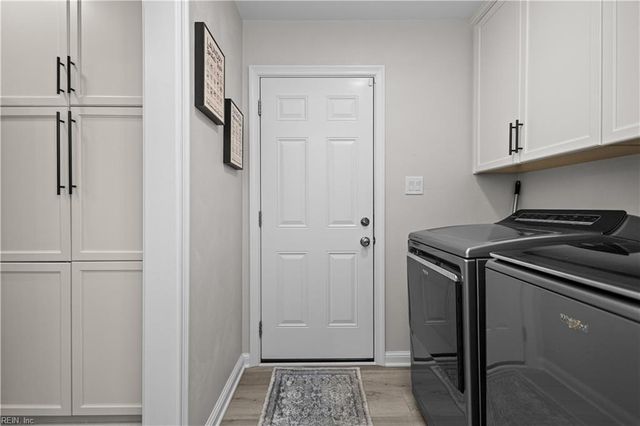 805 Poplar Ridge DR, Chesapeake, VA 23322