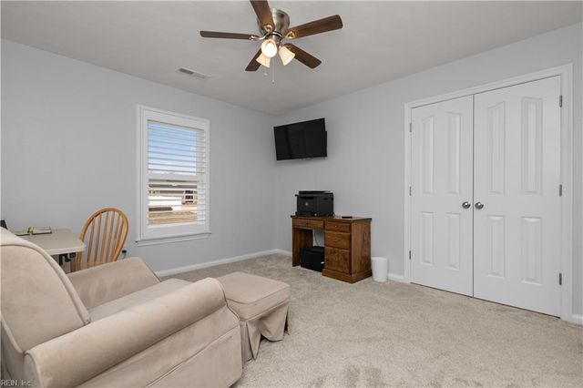 805 Poplar Ridge DR, Chesapeake, VA 23322